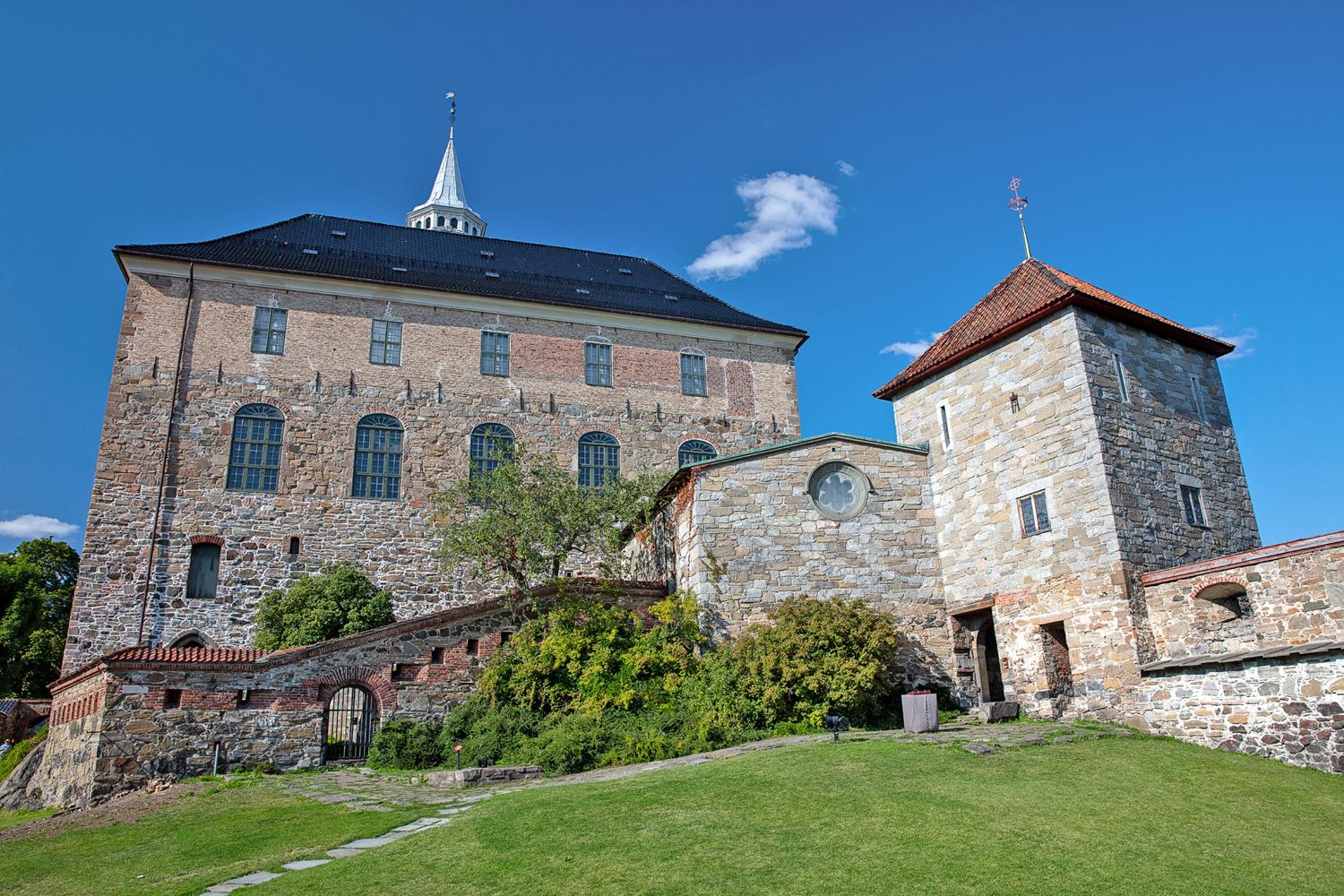 Ein Großteil des Geländes der Festung Akershus kann umsonst betreten werden.