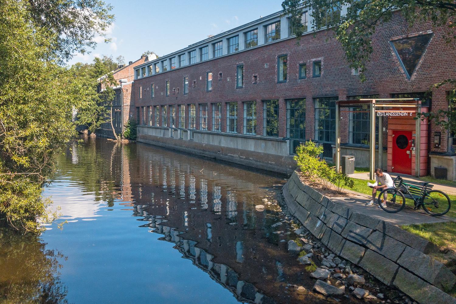 Am Fluss Akerselva wird Oslos Industriegeschichte sichtbar.