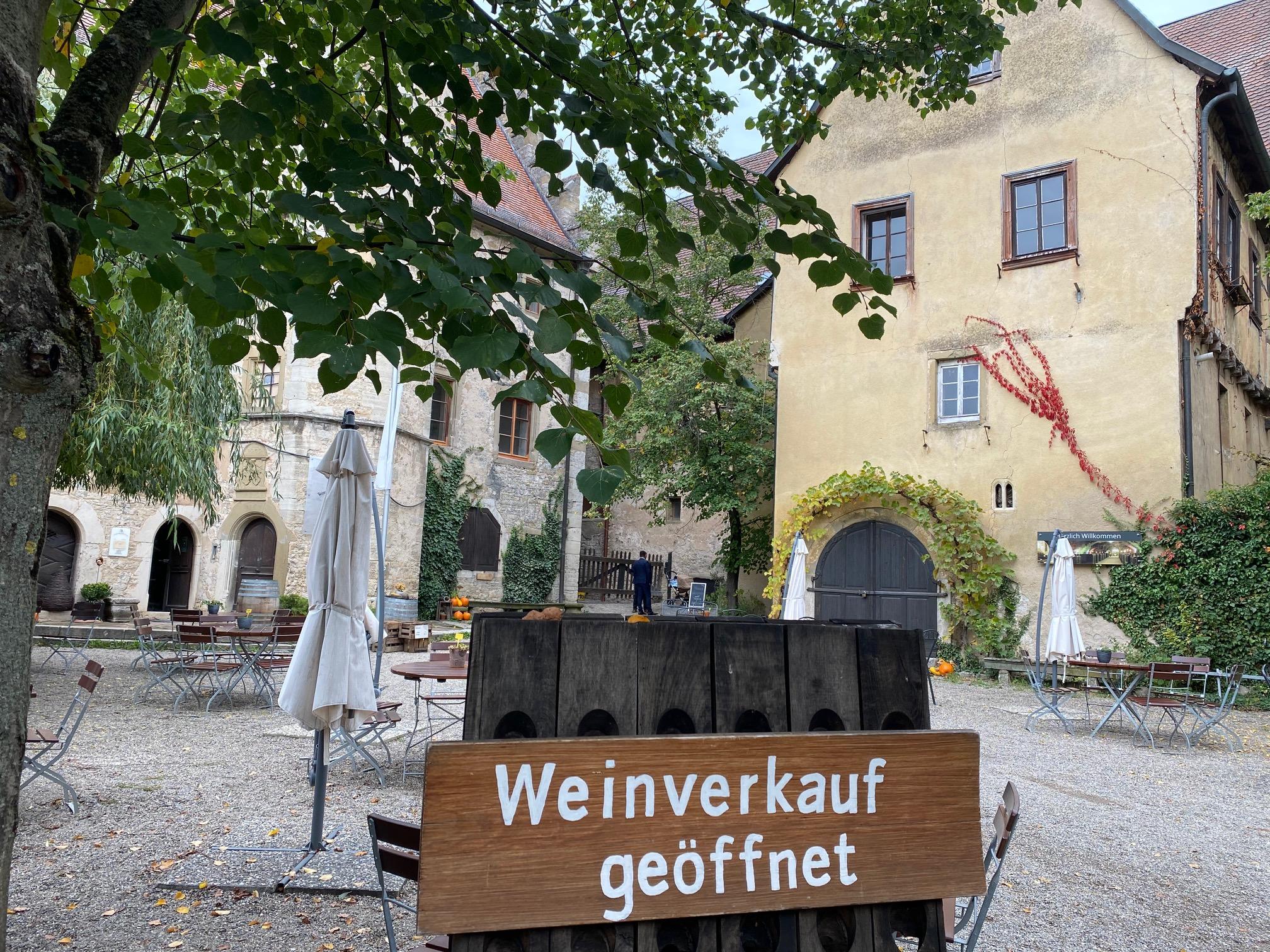 Weingut Schloss Sommerhausen @ Hans-Peter Siebenhaar