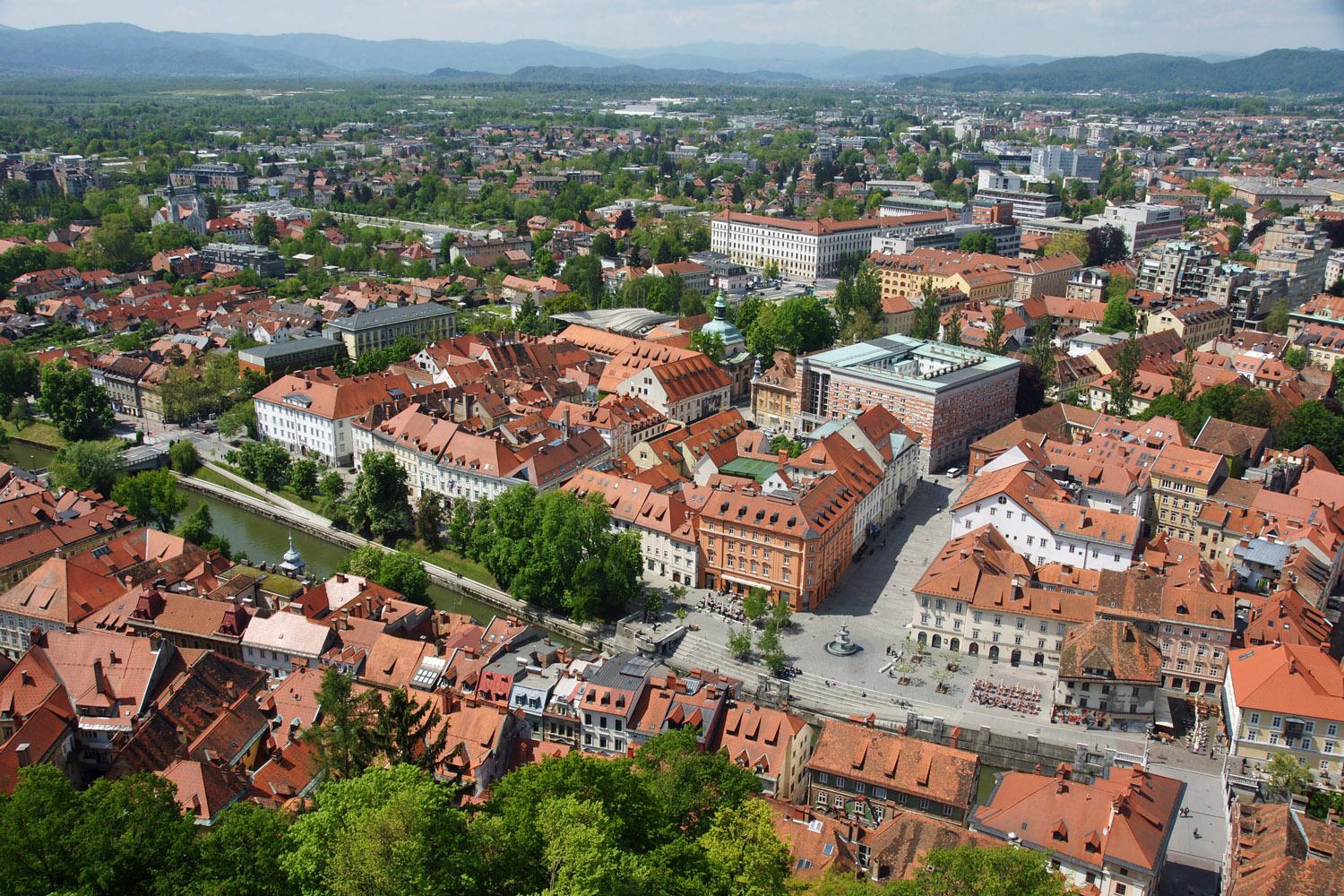 Der Blick von der Burg auf die Hauptstadt Ljubljana
