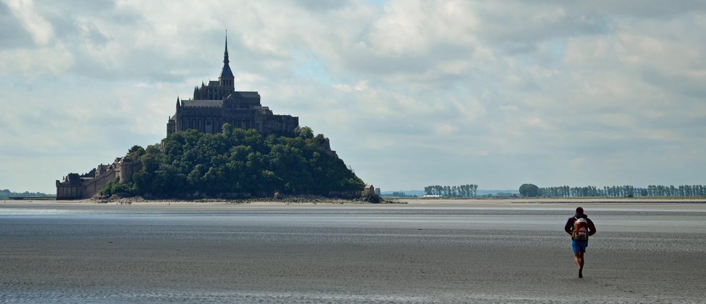 Das Ziel vor Augen – UNESCO-Welterbe Mont-Saint-Michel (Foto: Ralf Nestmeyer)
