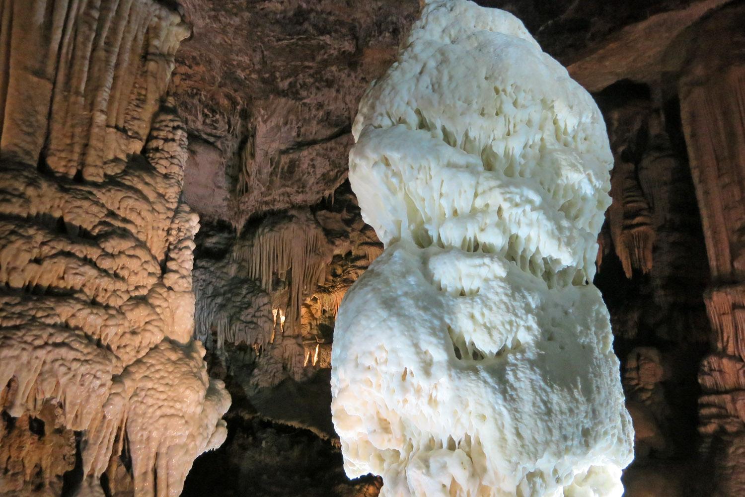 Postojna oder Eindrucksvolle Stalagmiten und Stalagtiten im größten Höhlenlabyrinth der Welt