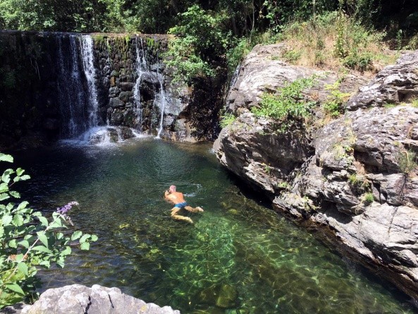 Kalt, aber ein Naturidyll – die Badestelle zwei Kilometer entfernt von Saint-André-de-Valborgne (Foto: Ralf Nestmeyer)
