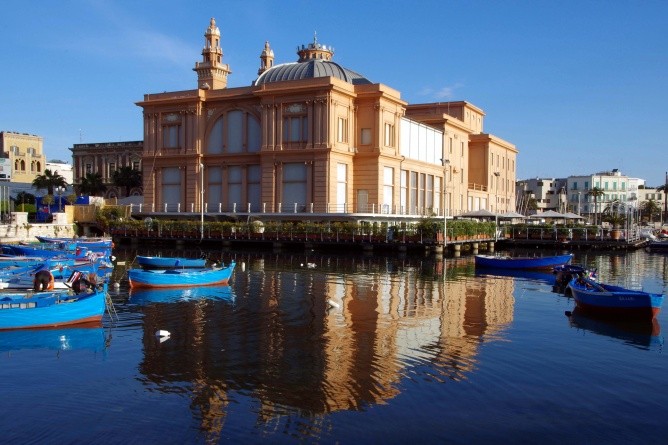 Die Schokoladenseite der Altstadt von Bari … (Foto: Andreas Haller)
