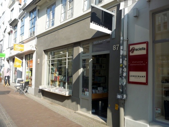 MaKULaTUR – eine Kunst- und Designbuchhandlung, die 2016 den deutschen Buchhandlungspreis erhielt (Foto: Matthias Kröner)