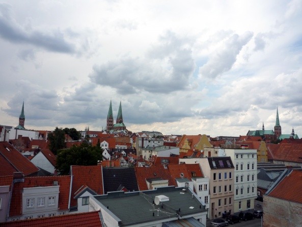 Ein Panoramaausschnitt auf dem Deck des Parkhauses Hüxstraße (Foto: Matthias Kröner)