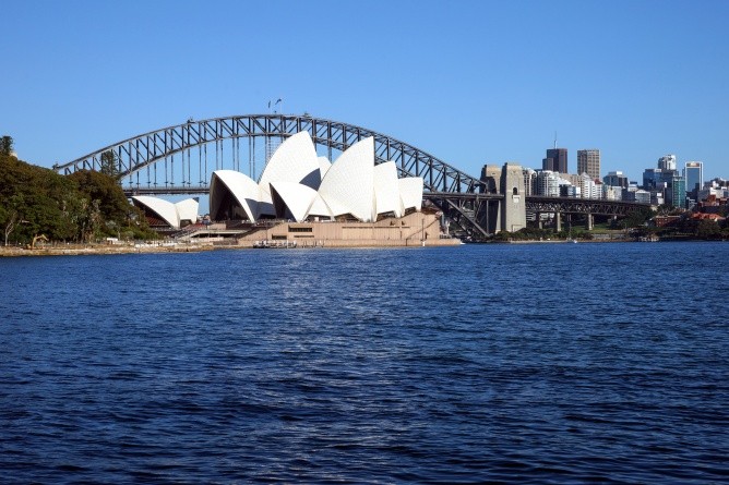 Unbedingt sehenswert &ndash; Sydney vom Wasser aus (Foto: Armin Tima)