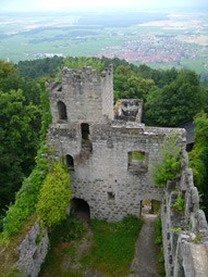 Romantisches Baudenkmal bei unromantischem Wetter