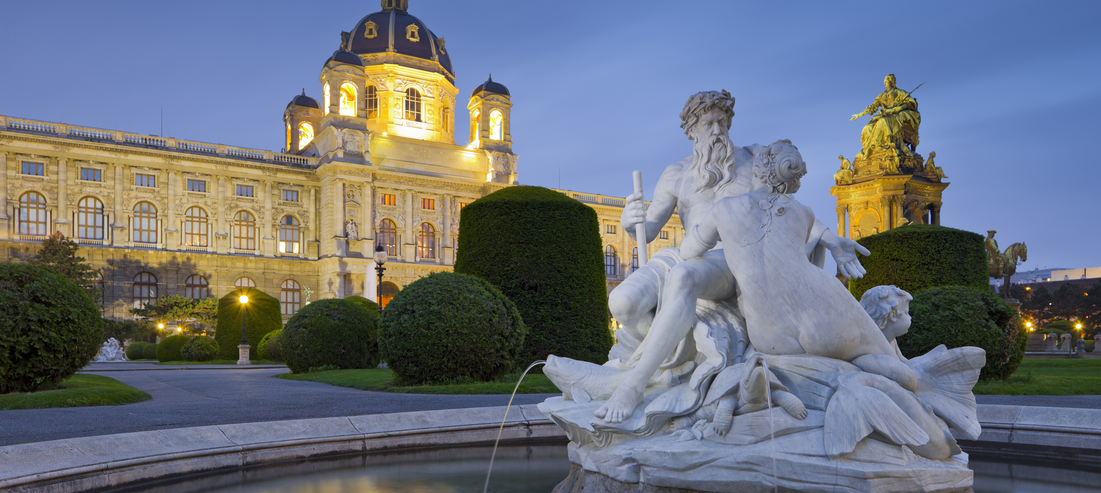 Tritonen- und Najadenbrunnen vor dem Kunsthistorischen Museum