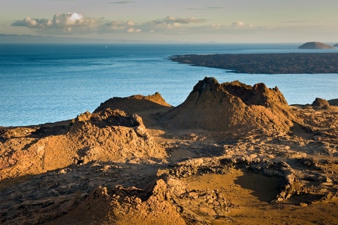 Die Mondlandschaft auf den Galapagosinseln (Foto: Volker Feser)