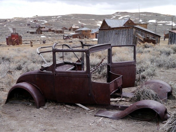 So authentisch, dass es fast schon geisterhaft wirkt – Bodie an der Grenze zu Nevada (Foto: Volker Feser)