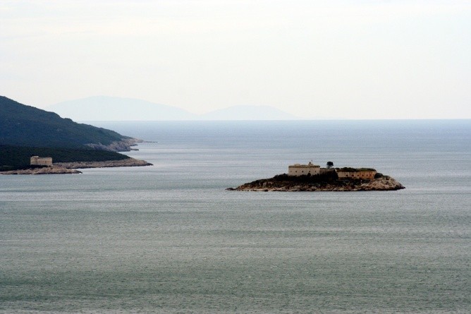 Das einstige Hochsicherheitsgefängnis auf Mamula (Foto: Achim Wigand)