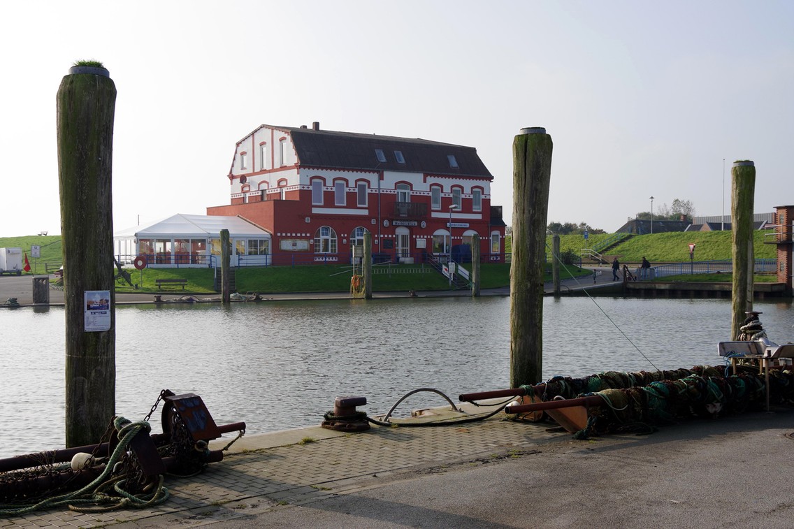 Die Anlegestelle für Krabbenkutter in Tammensiel (Foto: Dieter Katz)