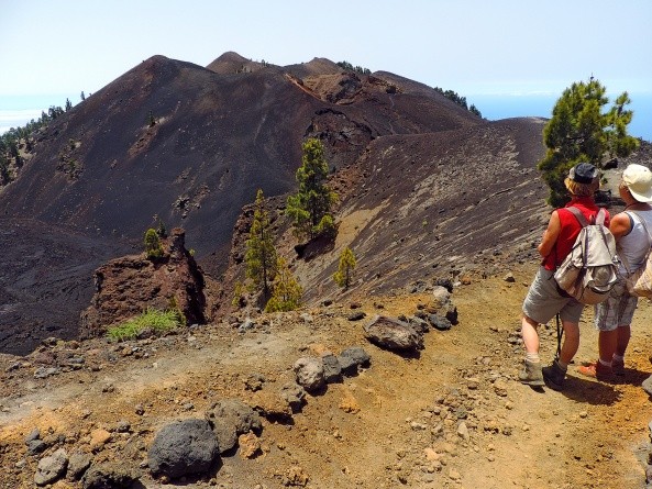 Wandern auf der Route der Vulkane (Foto: Irene Börjes)