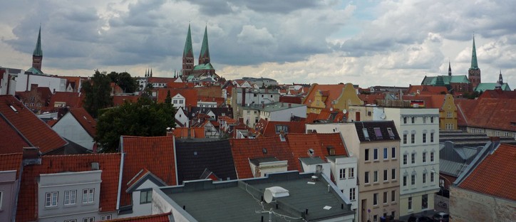 Ein Panoramaausschnitt auf dem Deck des Parkhauses Hüxstraße (Foto: Matthias Kröner)