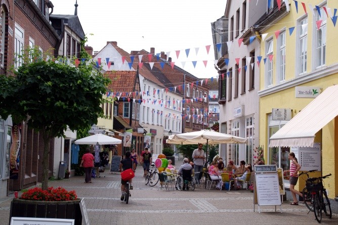 In der Langen Brückstraße 20 lebte und arbeitete der Erfinder der Fußballstollen (Foto: Dieter Katz)